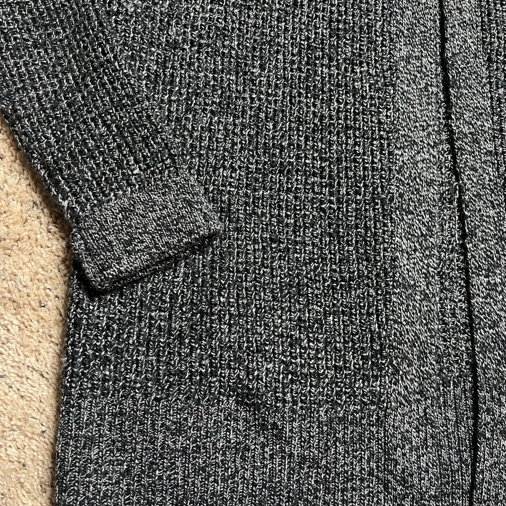 Banana Republic Cardigan Sweater- M​ - Picture 4 of 7